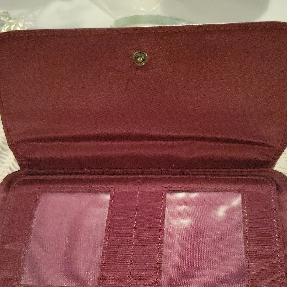 Elegant Crocodile Embossed Clutch